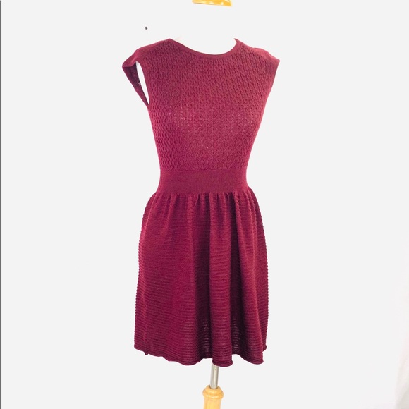 5/48 Saks Fifth Ave Skater Dress Wool Blend Maroon Wine Knit Dress NWOT Small - Picture 4 of 8